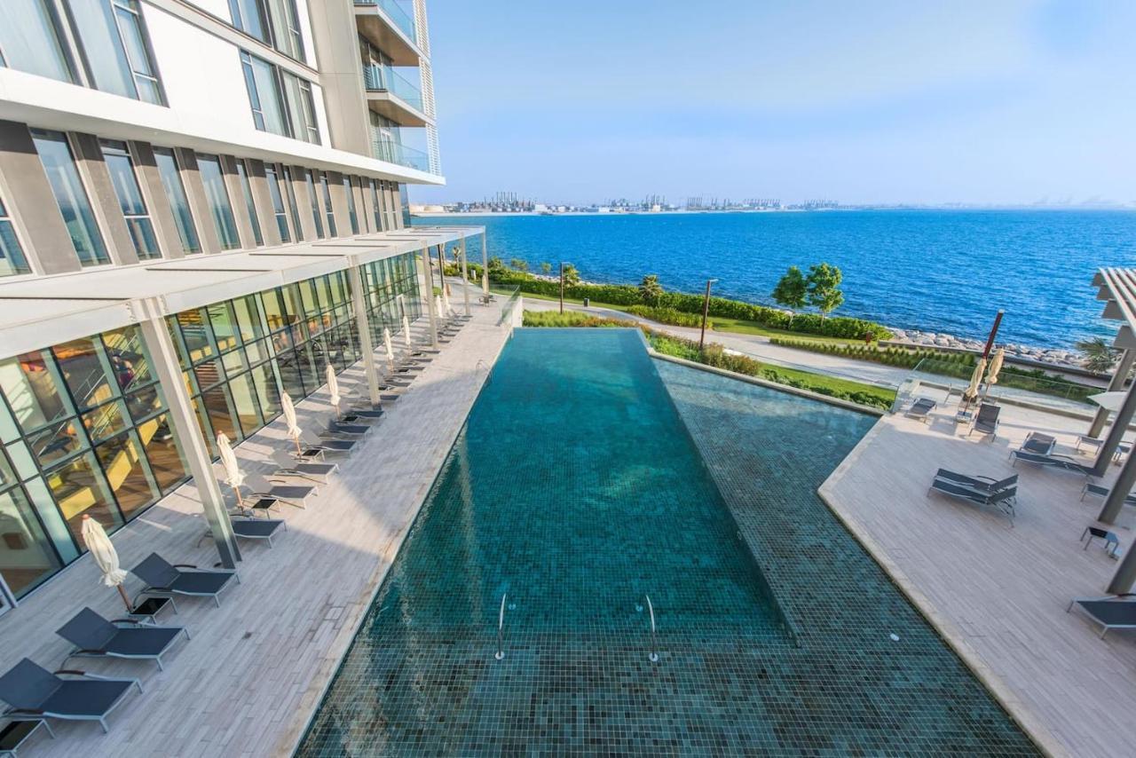 Spectacular 3 Bedroom With Maids Facing The Eye * Дубай