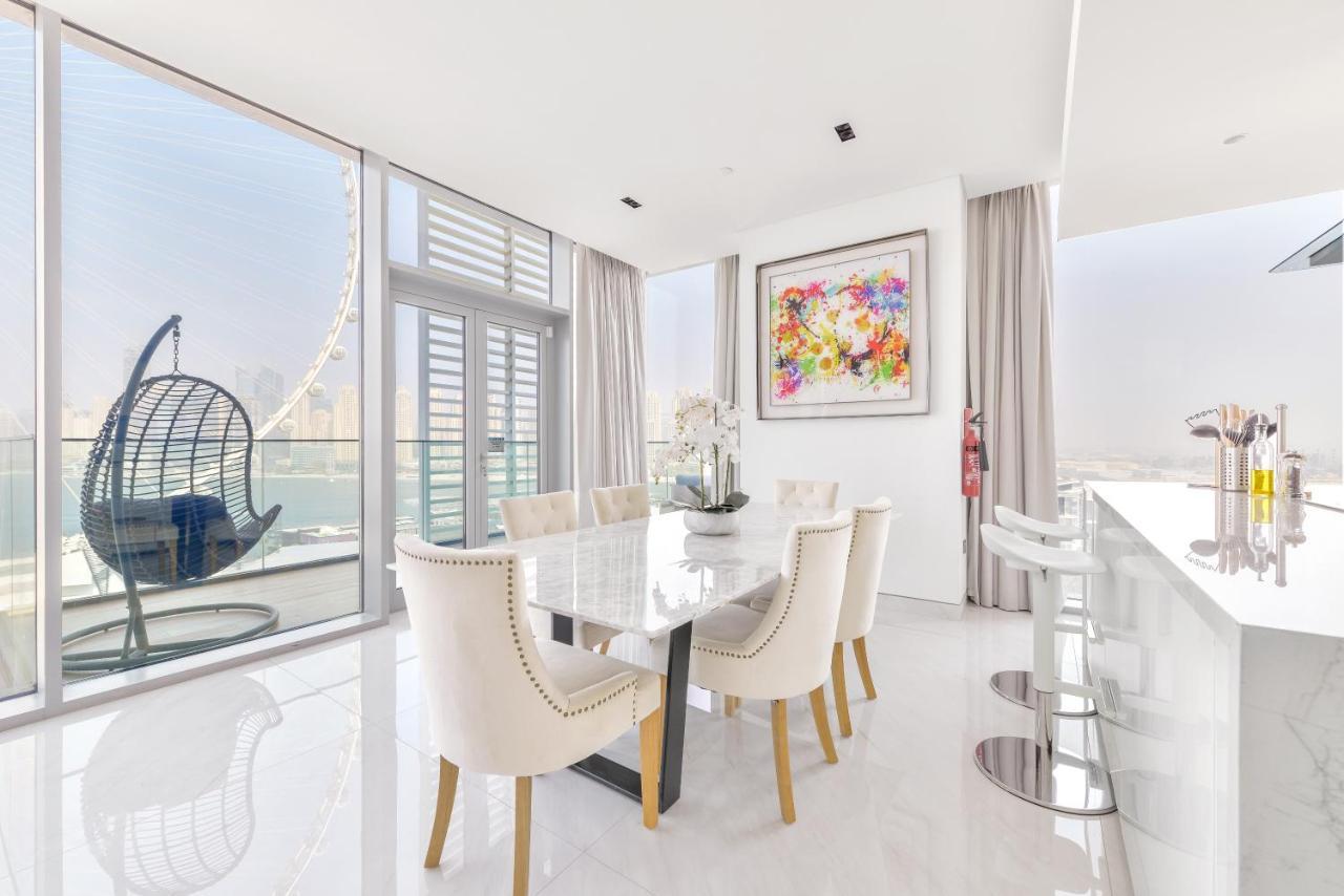 Апартаменти Spectacular 3 Bedroom With Maids Facing The Eye