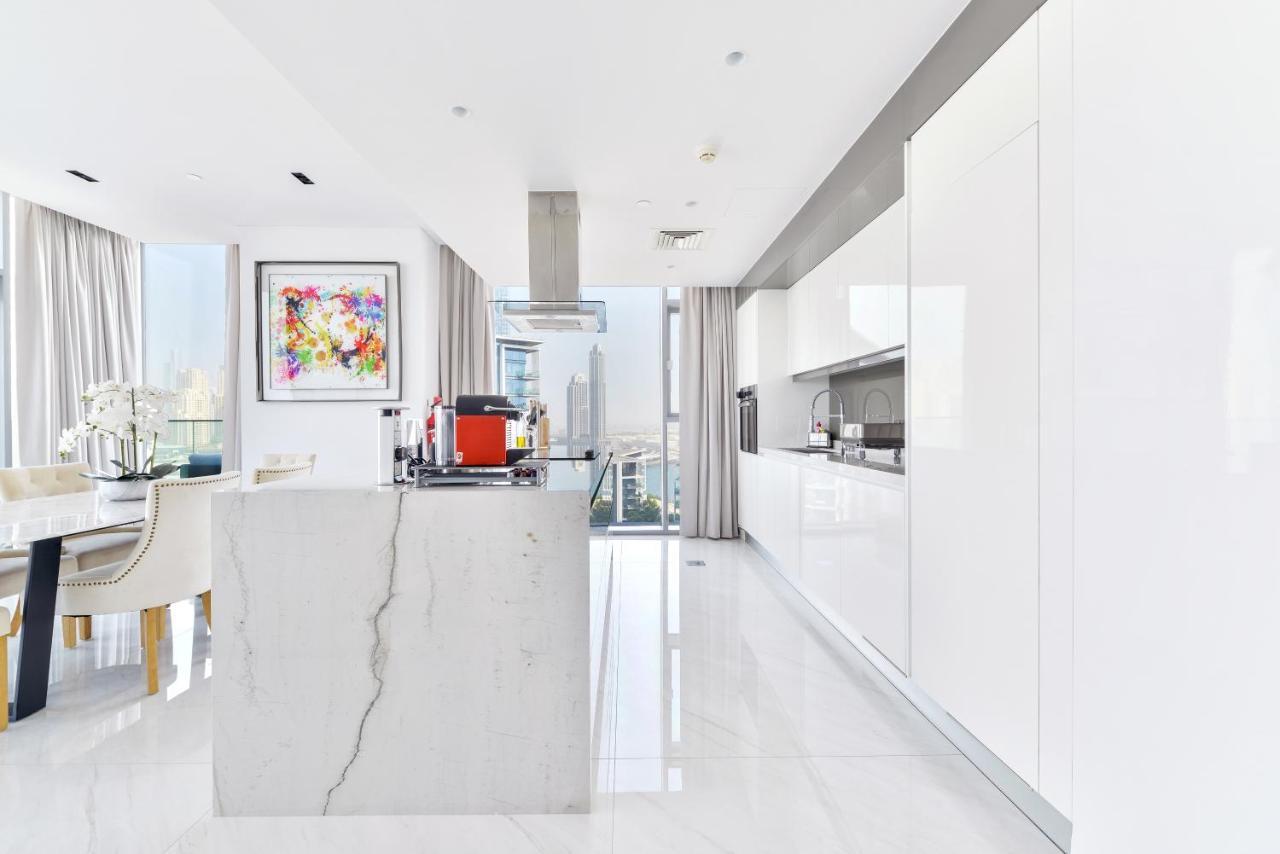 Апартаменти Spectacular 3 Bedroom With Maids Facing The Eye *