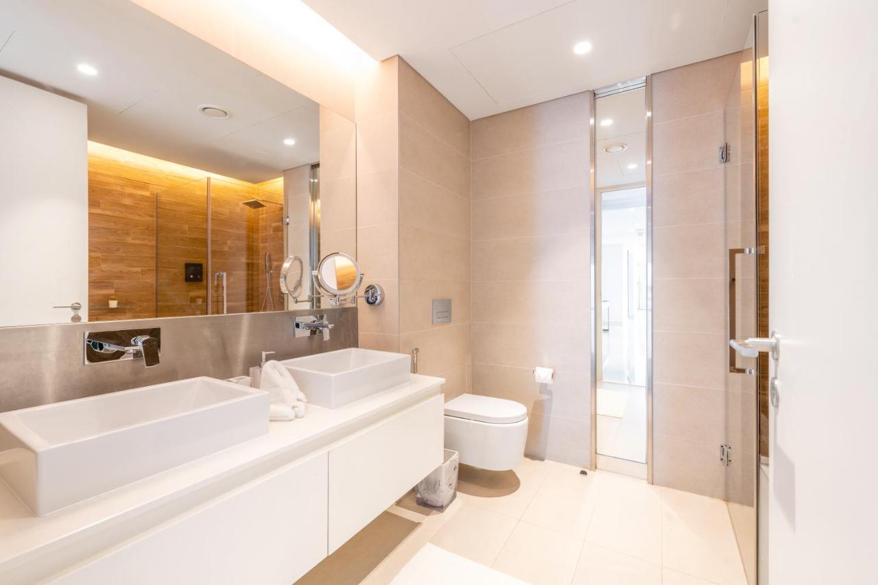 Spectacular 3 Bedroom With Maids Facing The Eye * Дубай